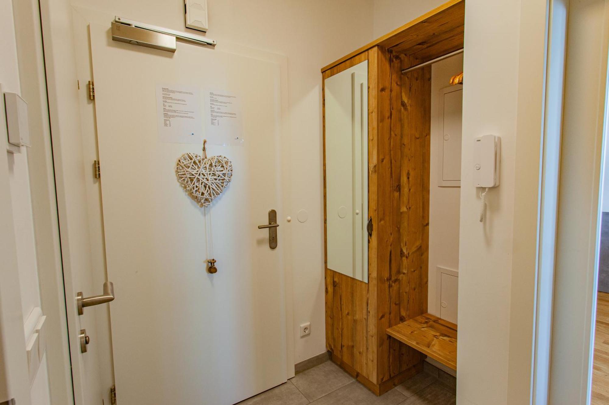 Happy Aich 2 By Alpenidyll Apartments Екстер'єр фото